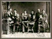 Чайковский с родственниками, Петербург, 1874 г. - кликните по картинке!